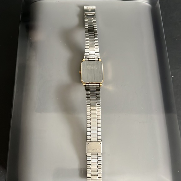 Vintage Pulsar Brushed Gold Toned Chamfer Tank Watch - Picture 12 of 16